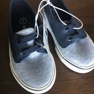Cat and Jack New Toddler size 7